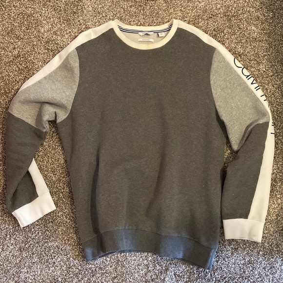 Calvin Klein Other - Calvin Klein Crewneck soft touch fleece